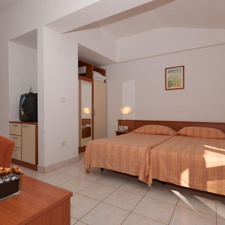 Maistra Select Villas Rubin Resort โรวีน ภายนอก รูปภาพ